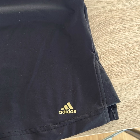 Adidas sport top built in bra - Picture 3 of 7